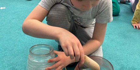 Chemiczne czary w DELFINKACH