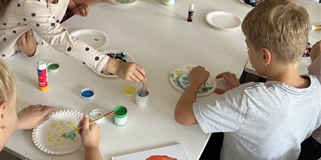 Powiększ grafikę: dzien-kropki-639265.jpg