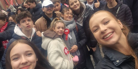 Powiększ grafikę: Parada z okazji Dnia Niepodległości.