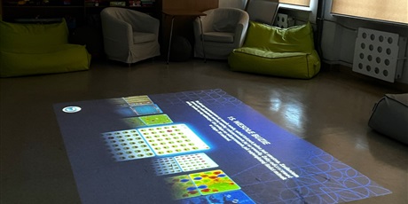 Powiększ grafikę: Mata do zabaw interaktywnych.