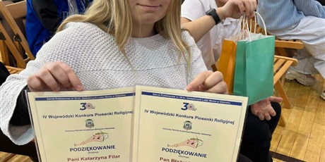 Powiększ grafikę: Reprezentanci Wojewódzkiego Konkurs Piosenki Religijnej